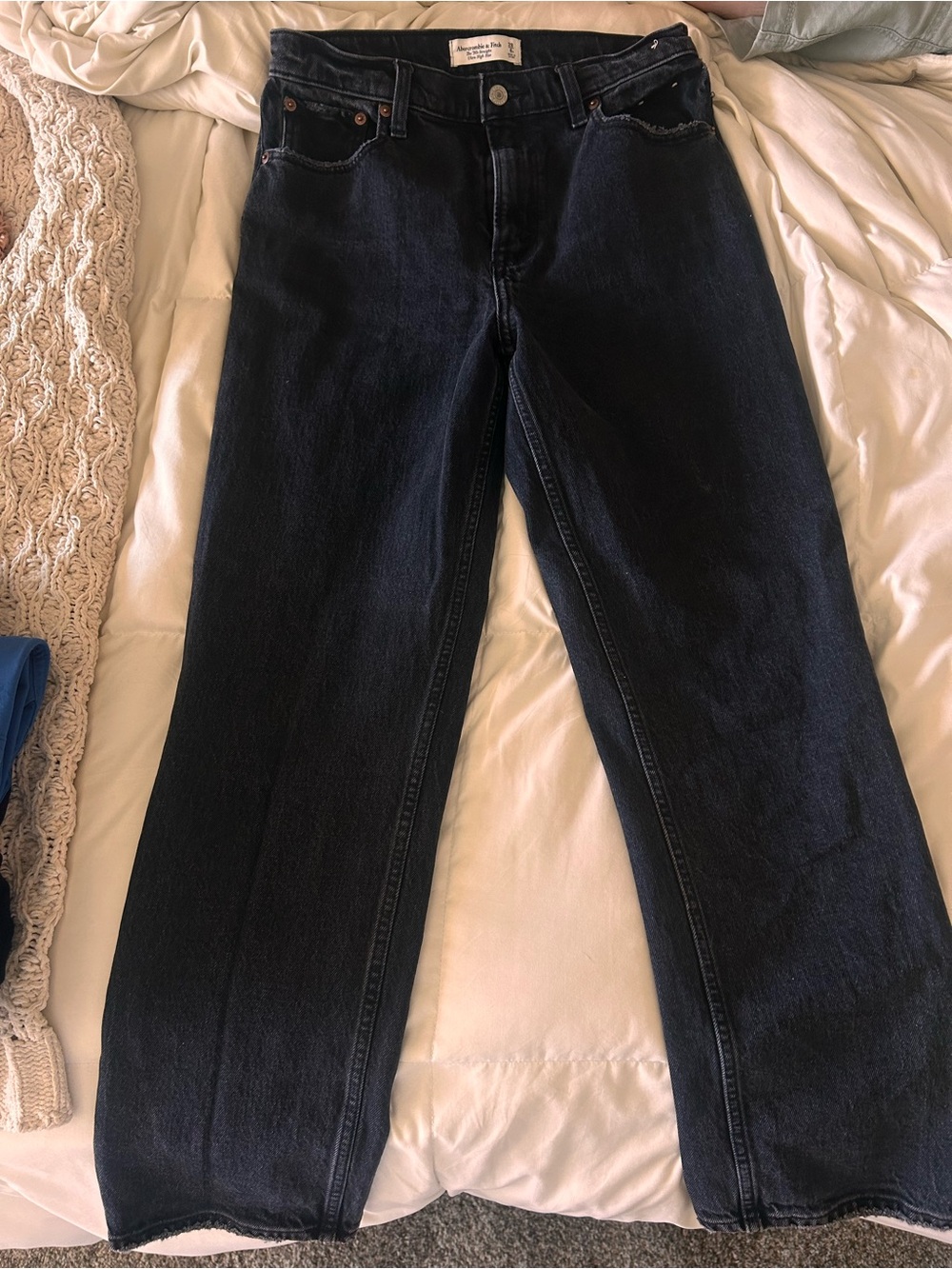 Abercrombie & Fitch 90’s Straight Ultra High Rise Jeans